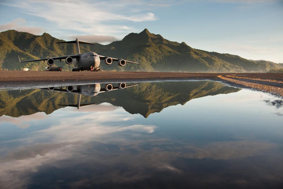 Free download high resolution image - free image free photo free stock image public domain picture  C-17 Globemaster III Reflections in water