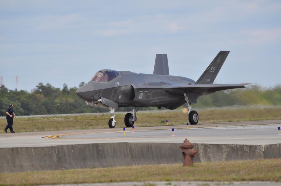 Free download high resolution image - free image free photo free stock image public domain picture  F-35 Lightning II