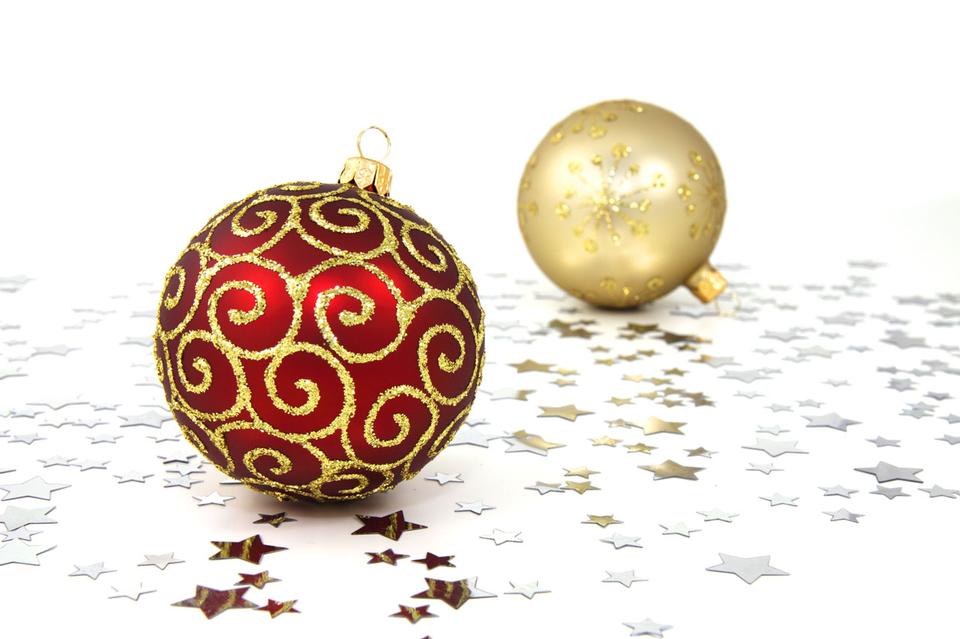 Free download high resolution image - free image free photo free stock image public domain picture  Red and golden Christmas baubles