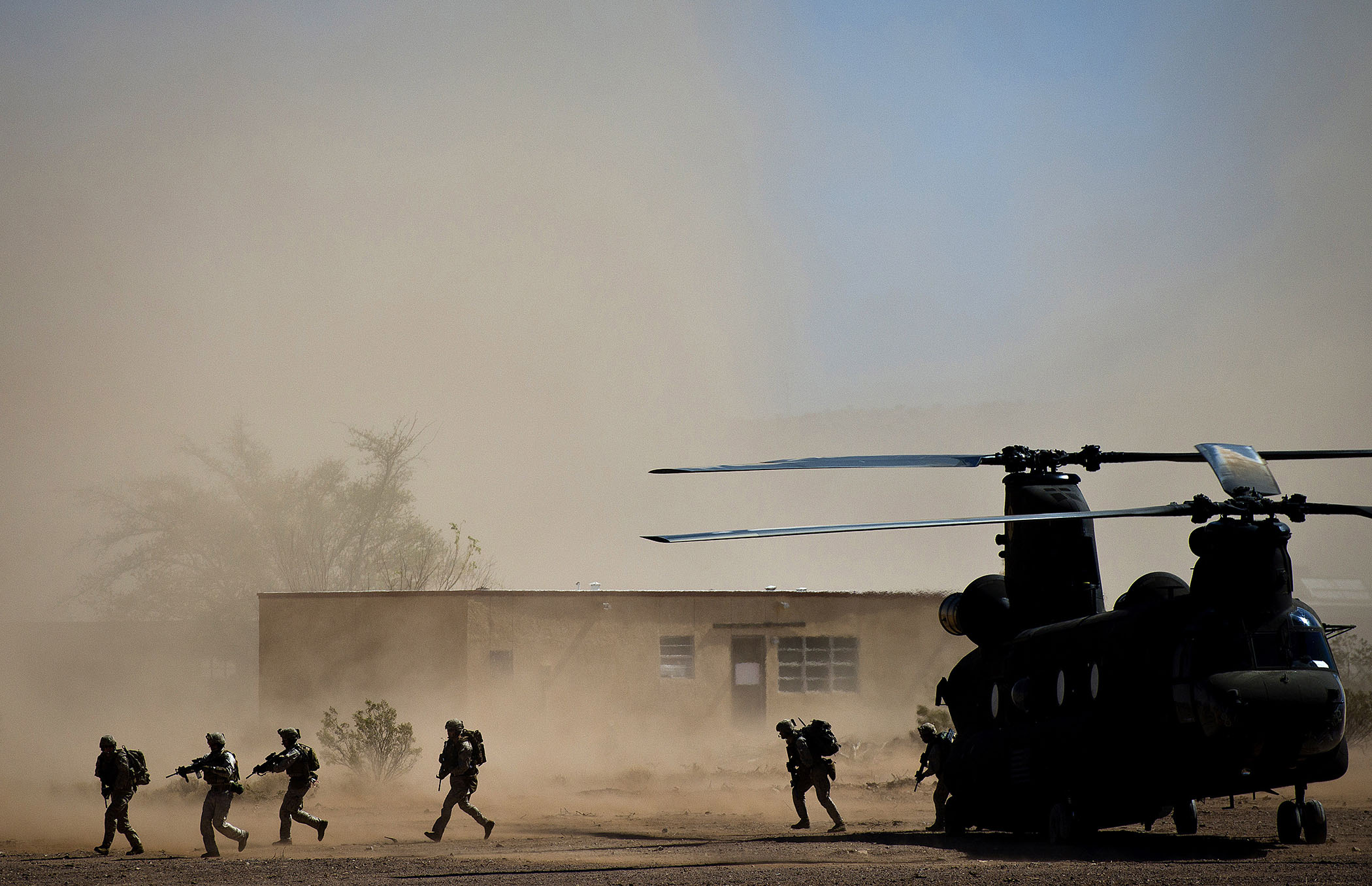 Free download high resolution image - free image free photo free stock image public domain picture -a CH-47 Chinook during an urban environment warfare exercise