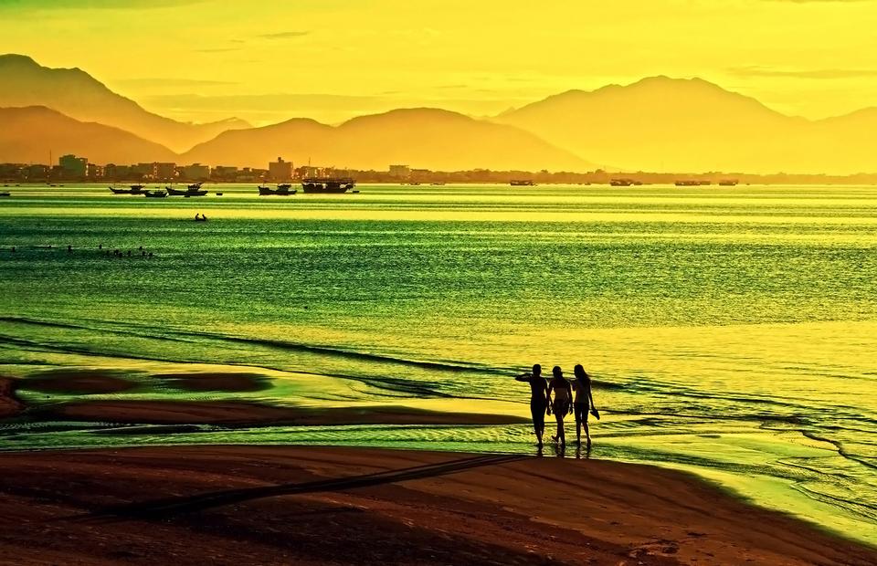 Free download high resolution image - free image free photo free stock image public domain picture  Women walk on the beach at sunset