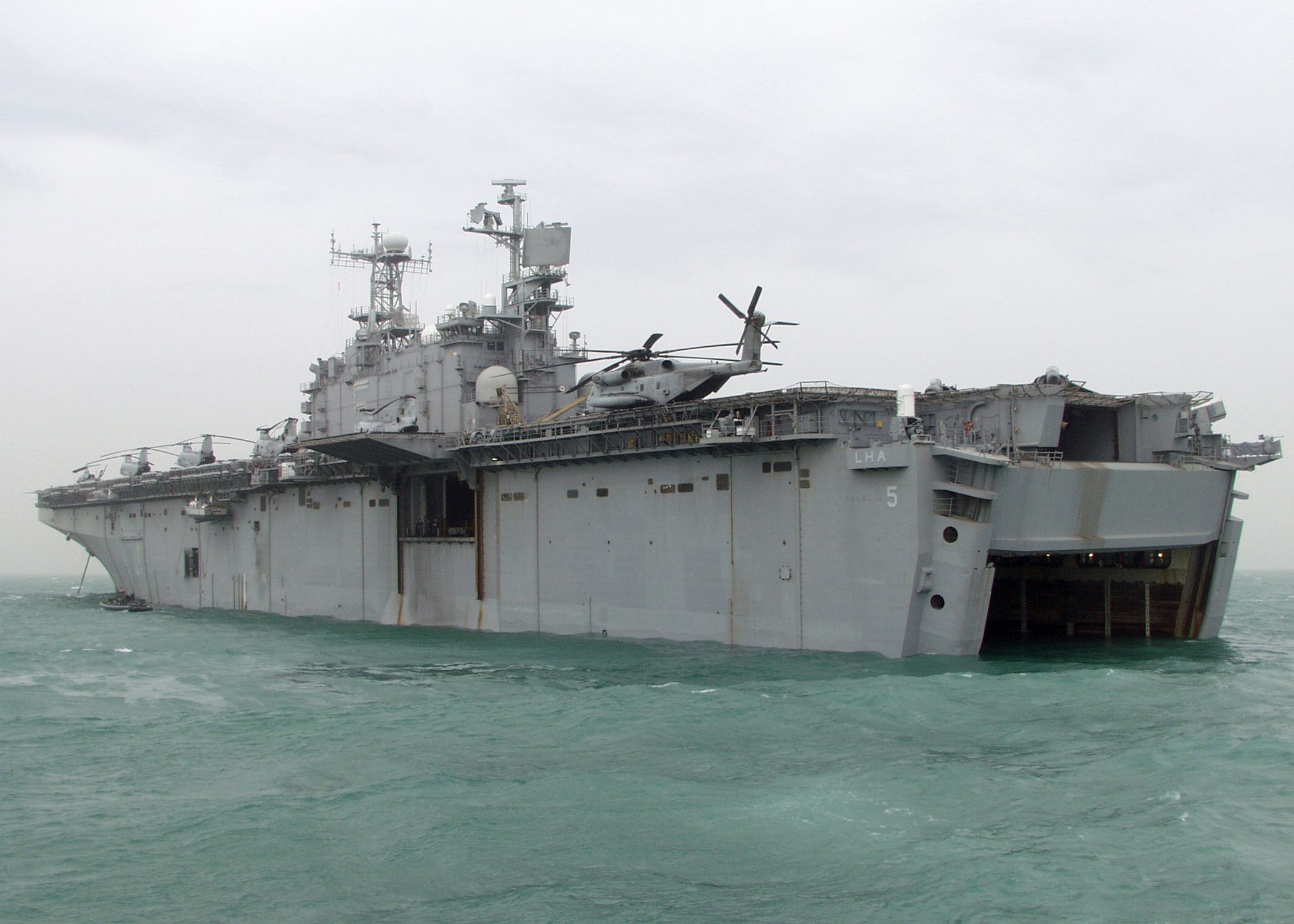 Free download high resolution image - free image free photo free stock image public domain picture -USS Peleliu anchors for welldeck operations