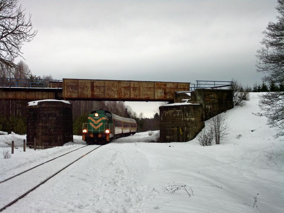 Free download high resolution image - free image free photo free stock image public domain picture  A train on snow covered tracks