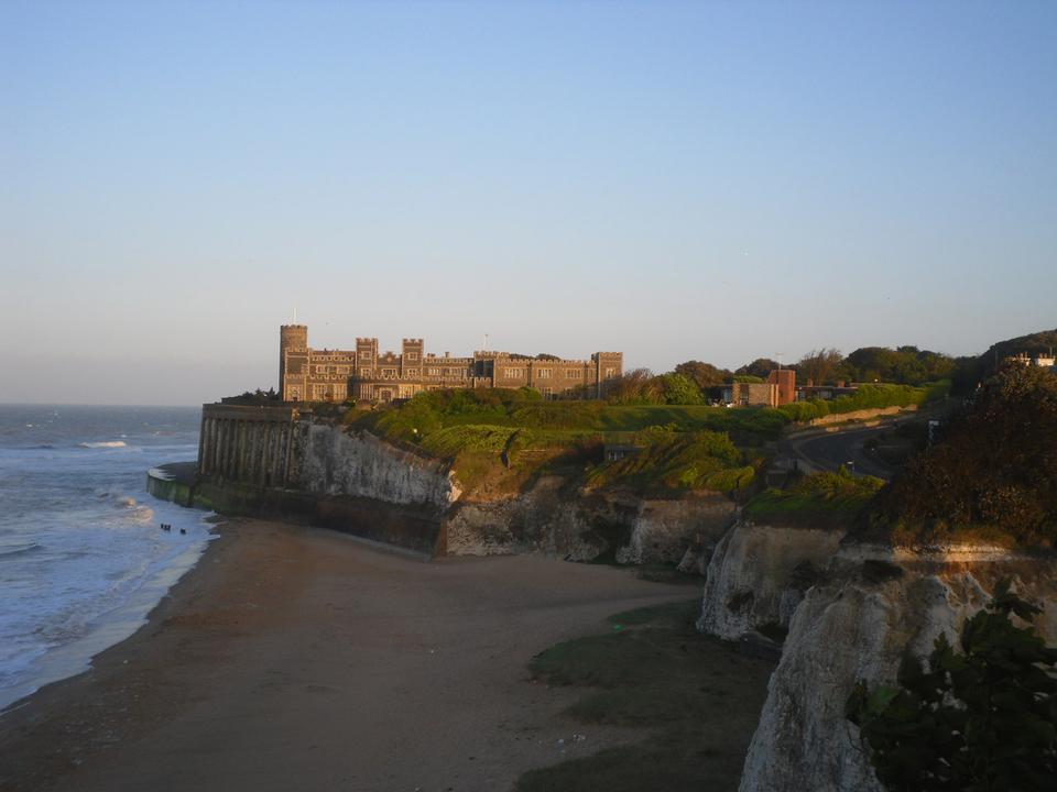 Free download high resolution image - free image free photo free stock image public domain picture  Castle by cliffs with green shrubby trees