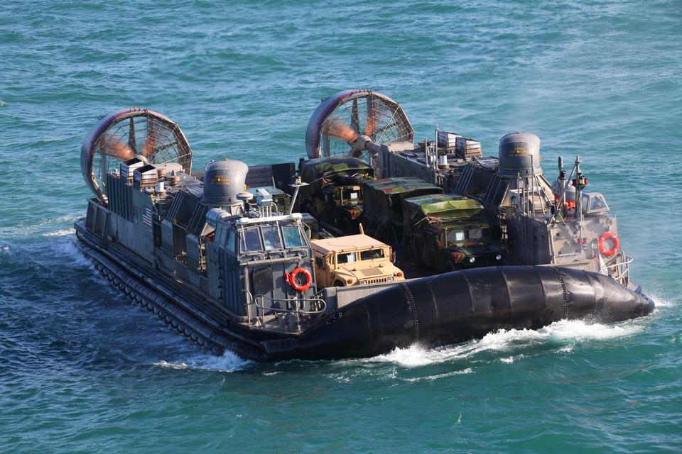 Free download high resolution image - free image free photo free stock image public domain picture  US Navy hovercraft transporting Marines