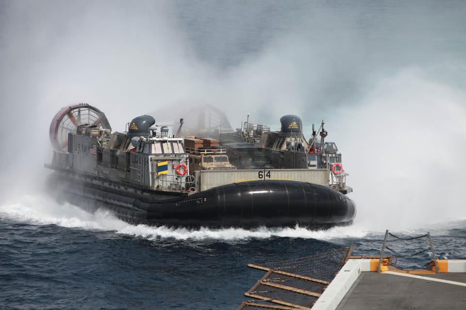 Free download high resolution image - free image free photo free stock image public domain picture  US Navy hovercraft transporting Marines