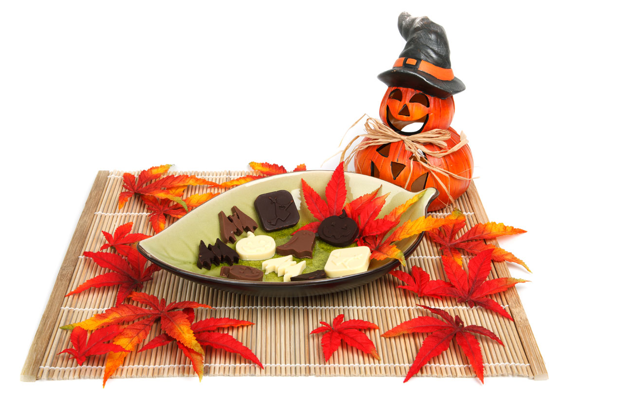 Free download high resolution image - free image free photo free stock image public domain picture -Halloween decoration with candy on placemat