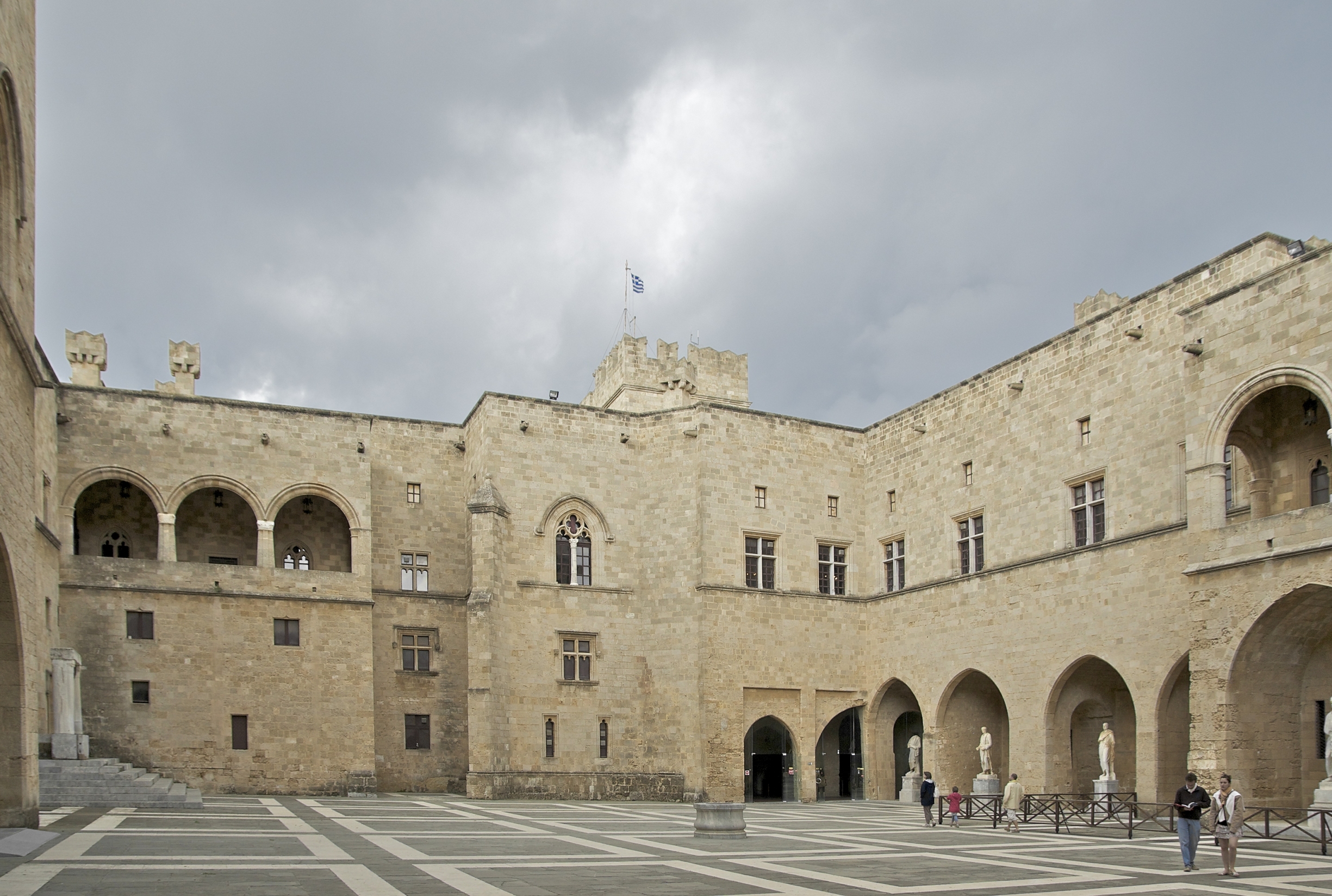 Free download high resolution image - free image free photo free stock image public domain picture -Inside the main courtyard of the Palace