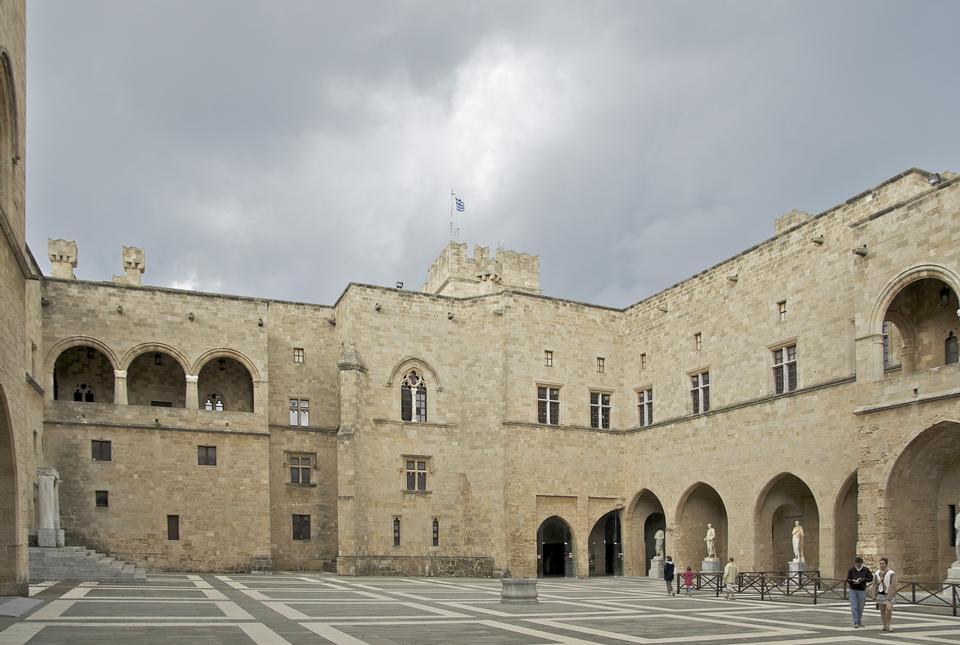 Free download high resolution image - free image free photo free stock image public domain picture  Inside the main courtyard of the Palace