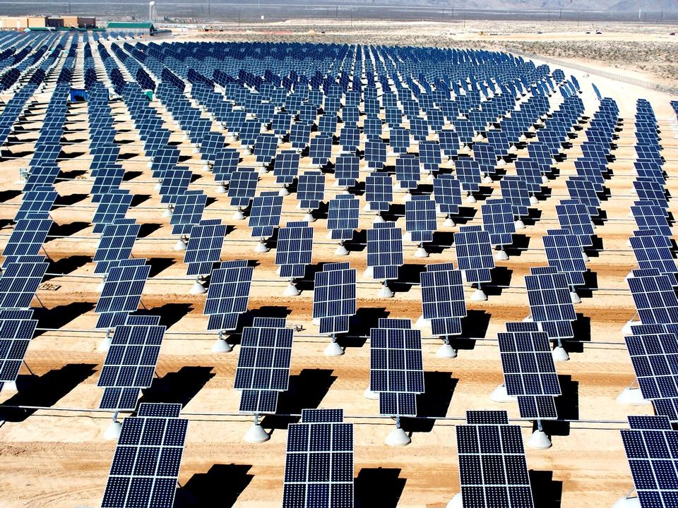 Free download high resolution image - free image free photo free stock image public domain picture  View of solar panels in the Desert