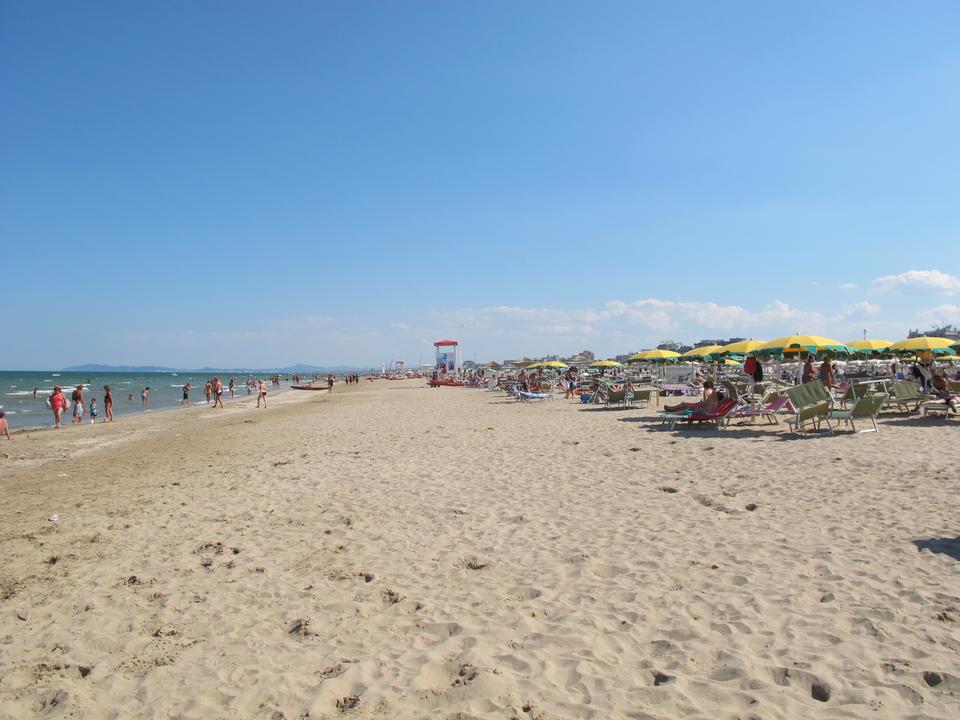 Free download high resolution image - free image free photo free stock image public domain picture  A beach in Adriatic sea, Rimini, Italy