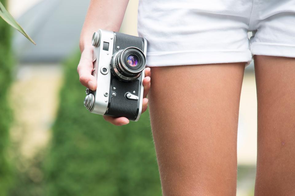 Free download high resolution image - free image free photo free stock image public domain picture  girl with retro camera