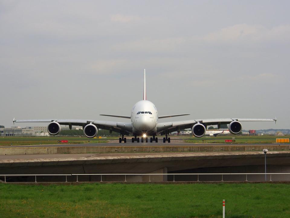 Free download high resolution image - free image free photo free stock image public domain picture  Emirates Airline in  Amsterdam airport