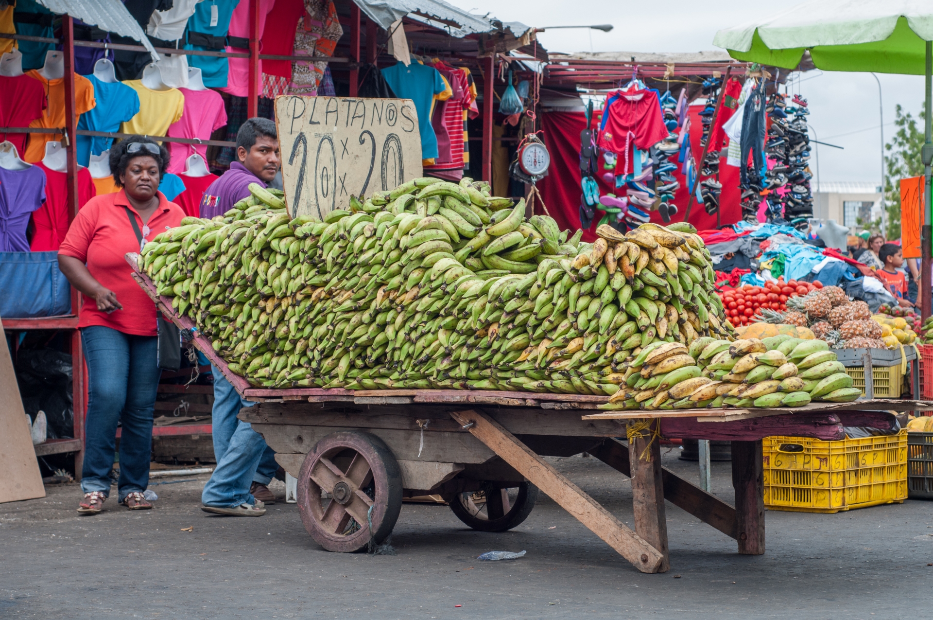 Free download high resolution image - free image free photo free stock image public domain picture -selling bananas on the street