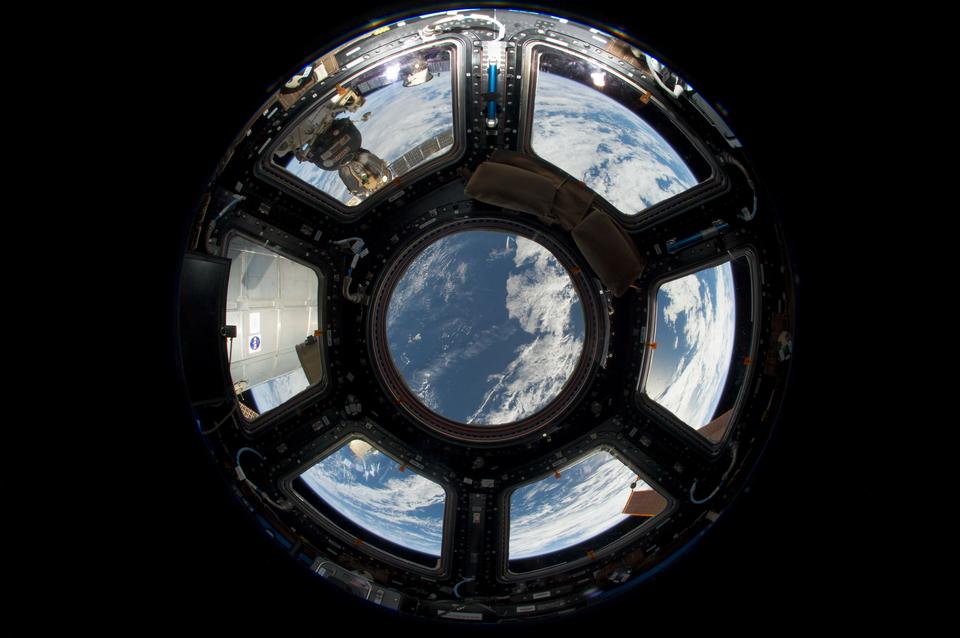 Free download high resolution image - free image free photo free stock image public domain picture  An Astronaut's View from Station