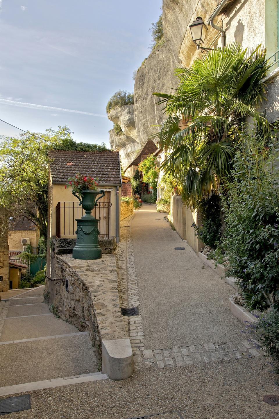 Free download high resolution image - free image free photo free stock image public domain picture  A street in Les Eyzies, Dordogne, France