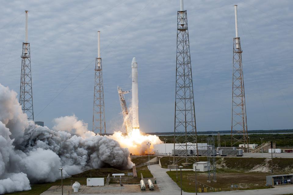 Free download high resolution image - free image free photo free stock image public domain picture  SpaceX-2 Mission Launch