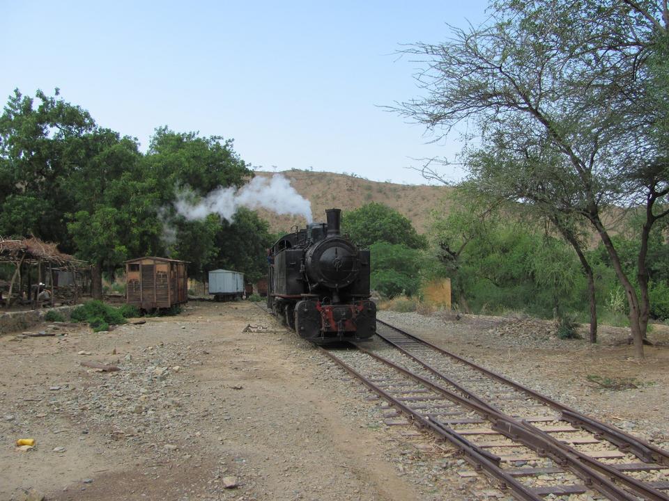 Free download high resolution image - free image free photo free stock image public domain picture  Old retro steam train stopped at the small station