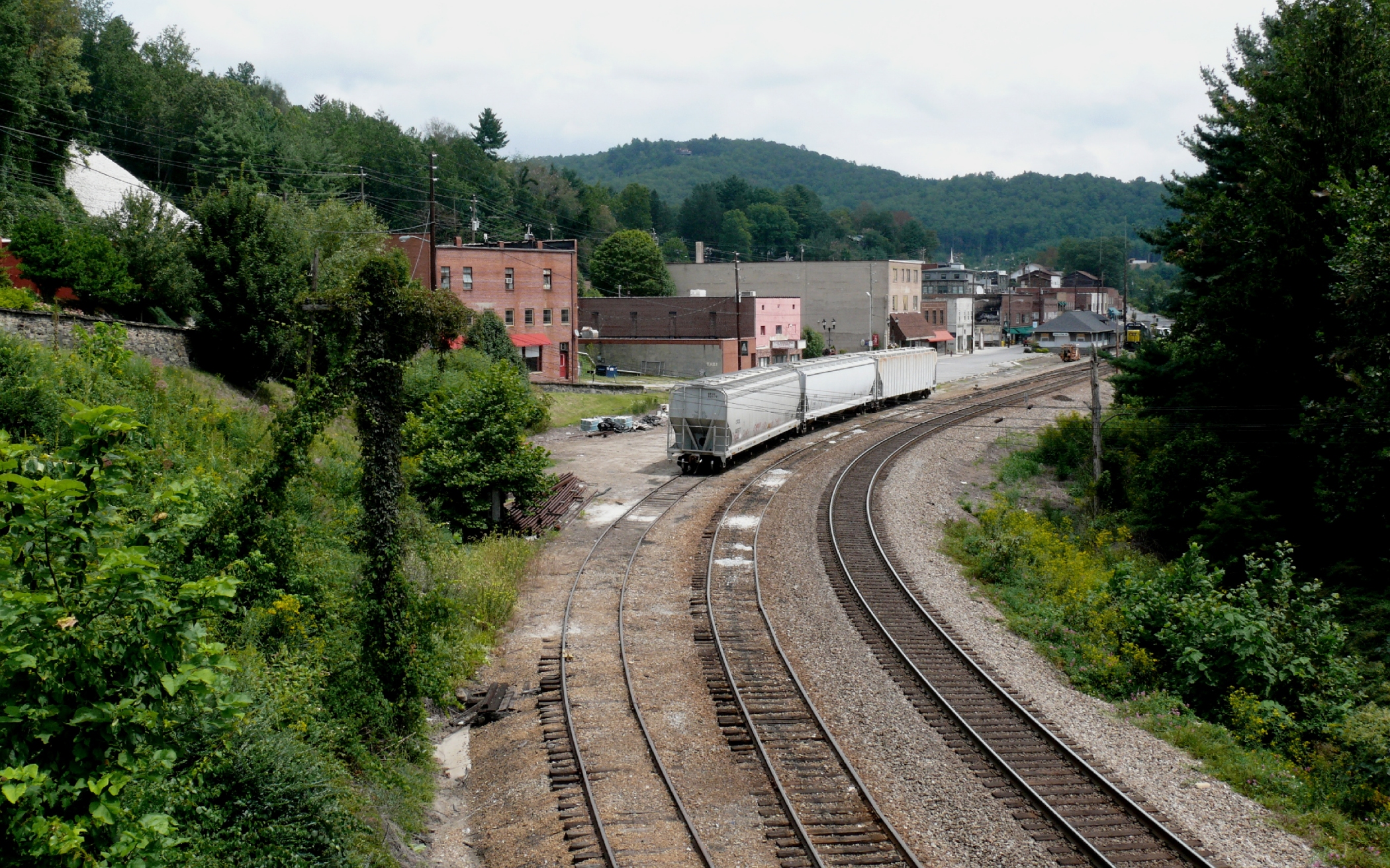 Free download high resolution image - free image free photo free stock image public domain picture -Railroad tracks and train station in Spruce Pine