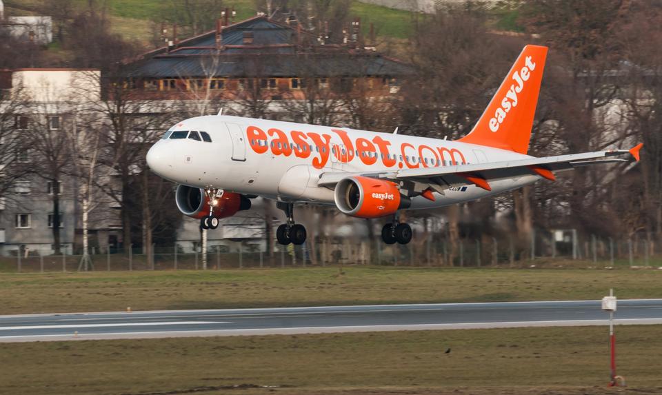 Free download high resolution image - free image free photo free stock image public domain picture  Airbus A319-111 landing at Innsbruck  in Austria