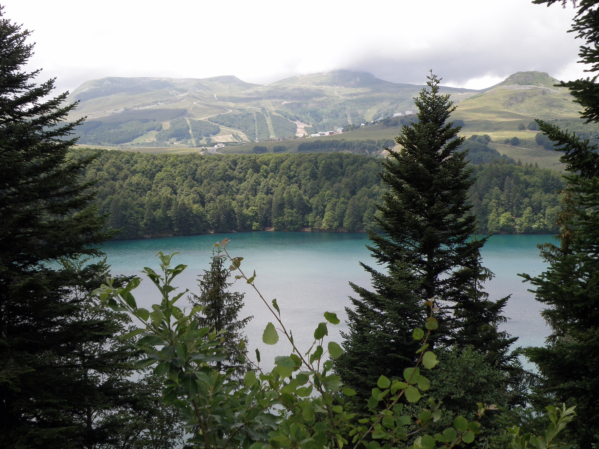 Free download high resolution image - free image free photo free stock image public domain picture -Lac Pavin Lake in France