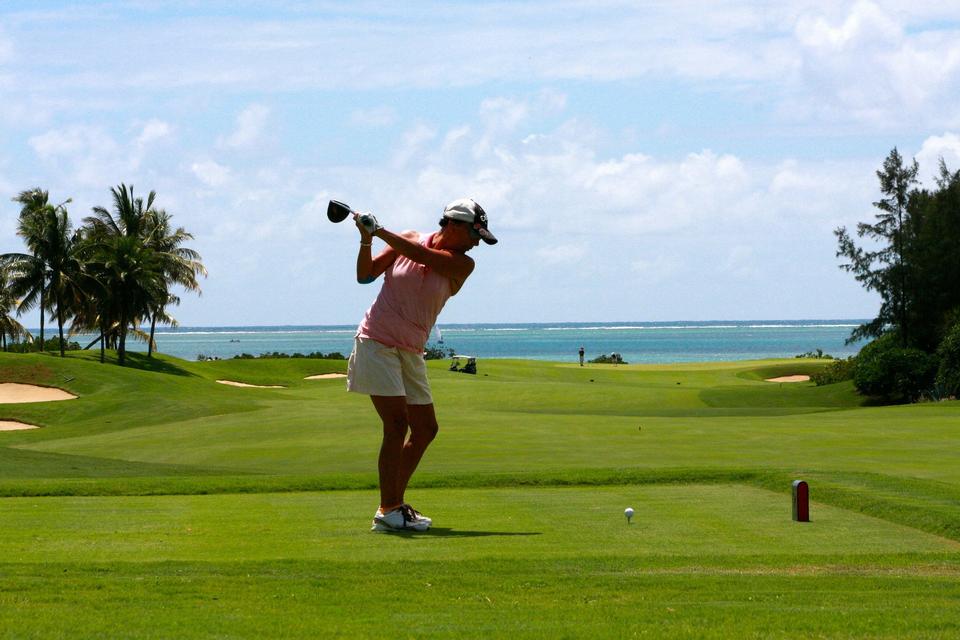 Free download high resolution image - free image free photo free stock image public domain picture  Girl golf player with driver teeing-off from tee-box to shoot