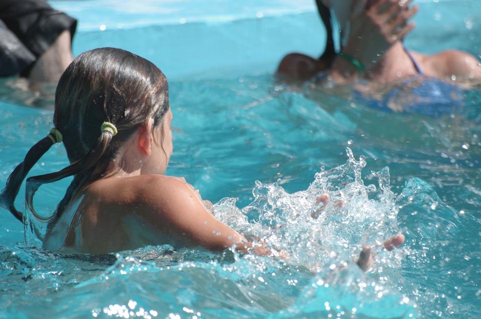 Free download high resolution image - free image free photo free stock image public domain picture  young girl swims in the pool