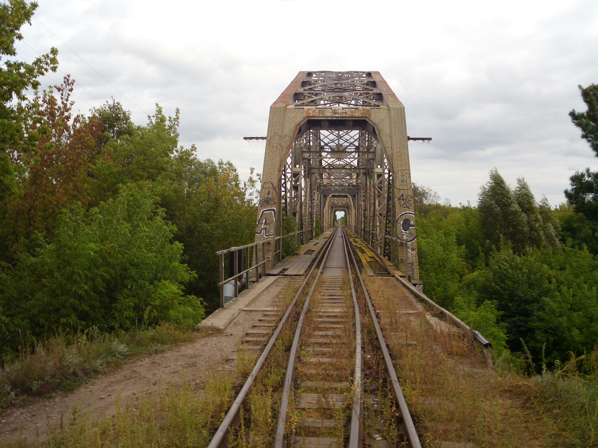 Free download high resolution image - free image free photo free stock image public domain picture -Old vintage railway bridge over river