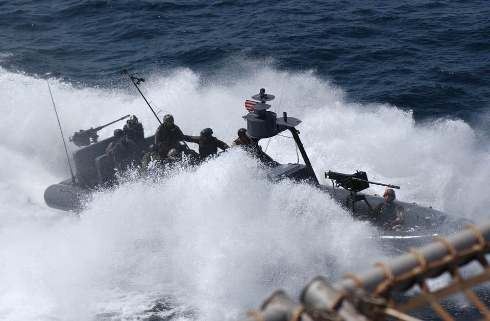 Free download high resolution image - free image free photo free stock image public domain picture  A Special navyBoat Team approaches