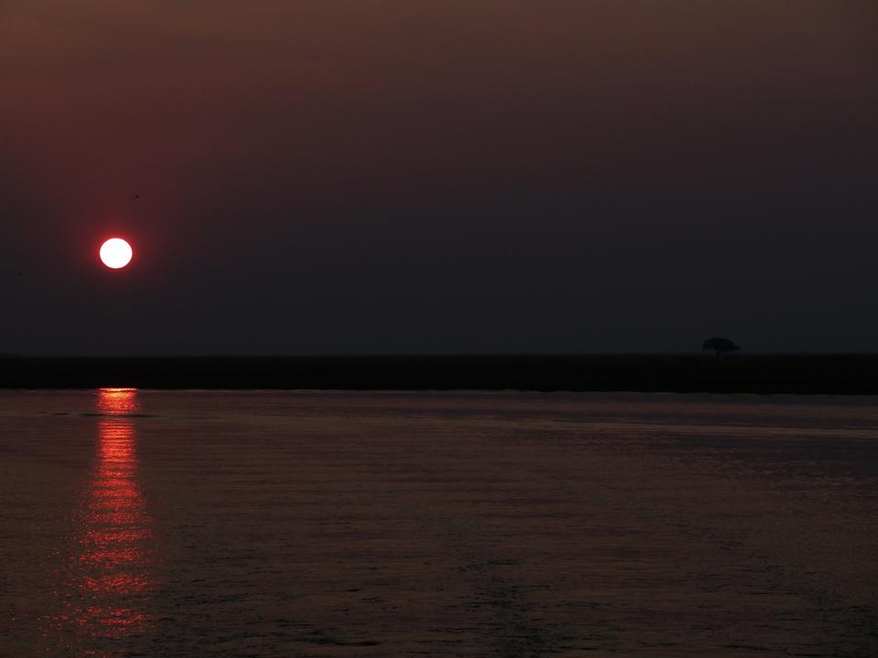 Free download high resolution image - free image free photo free stock image public domain picture  Red sunset over river