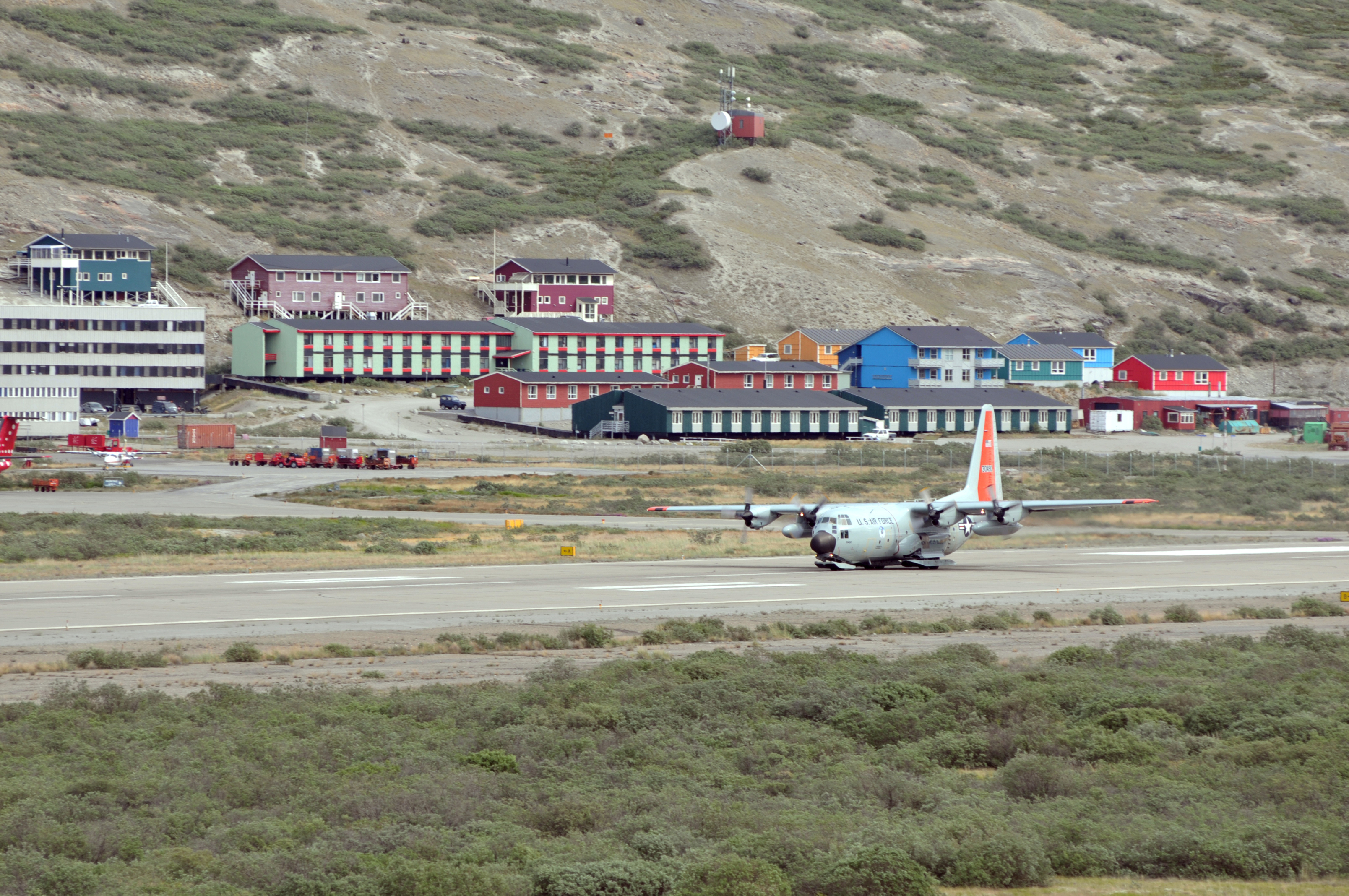 Free download high resolution image - free image free photo free stock image public domain picture -An LC-130 Hercules returns after a mission