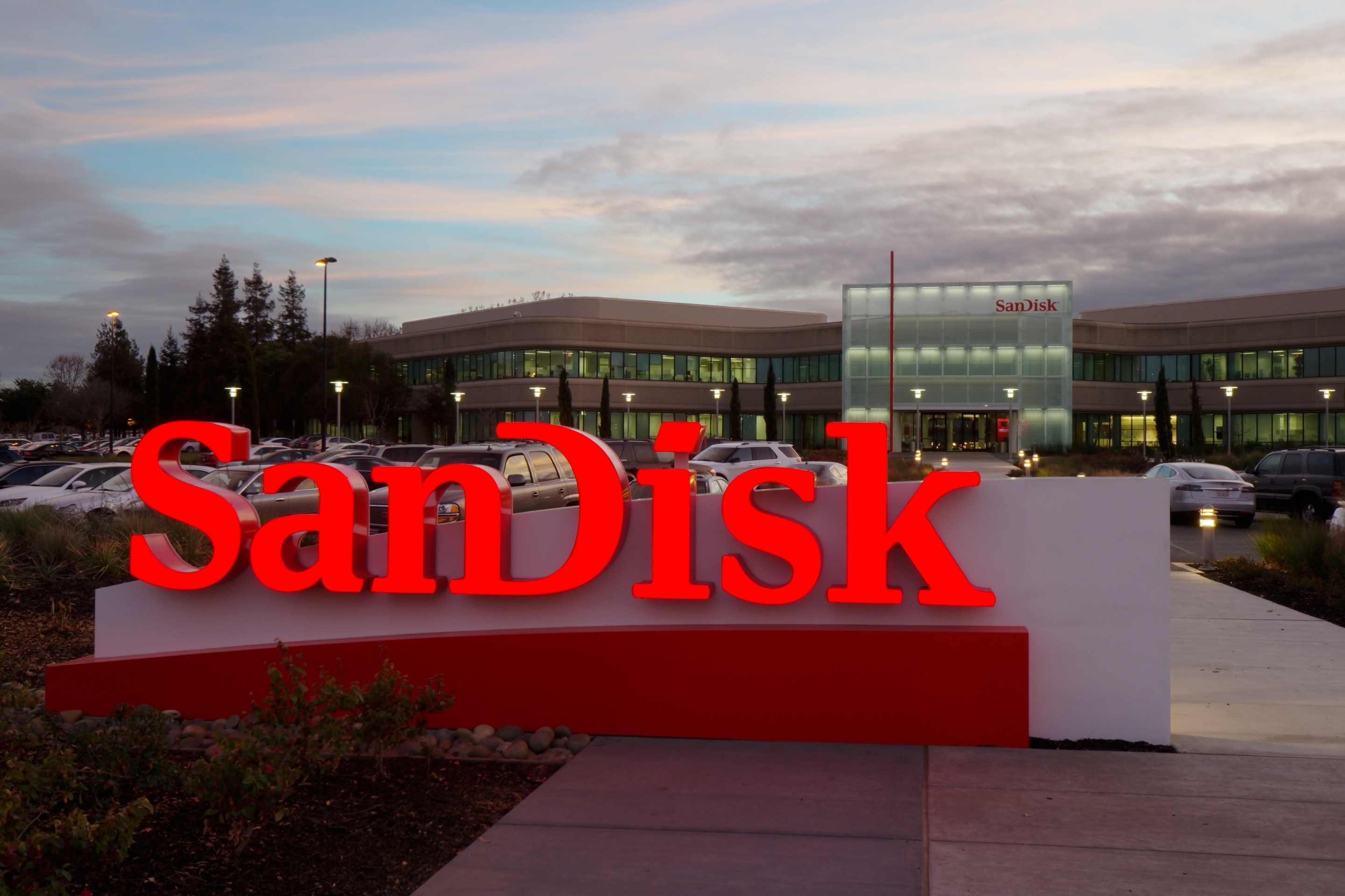 Free download high resolution image - free image free photo free stock image public domain picture -SanDisk headquarters in Milpitas, California