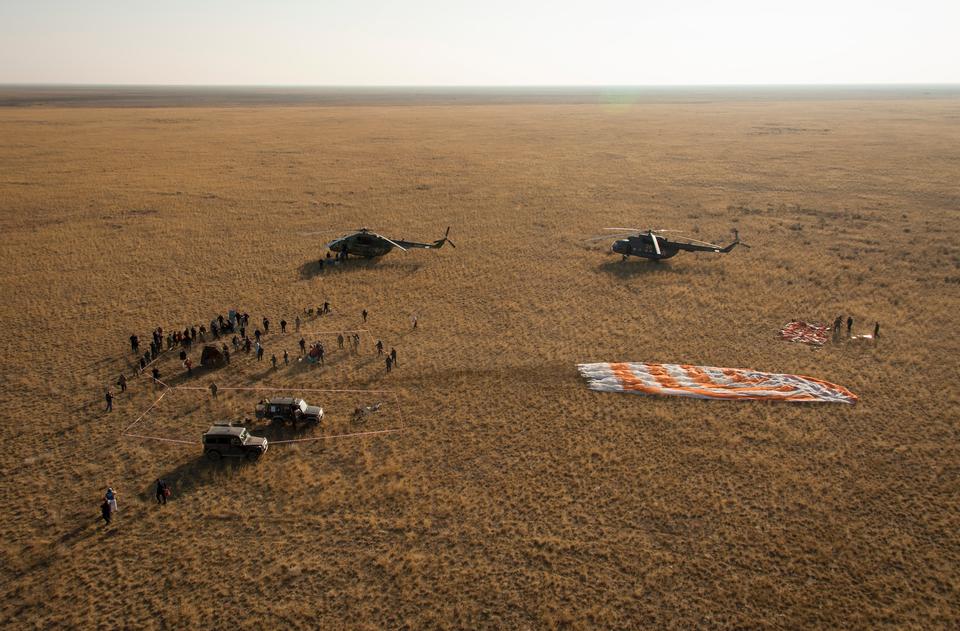 Free download high resolution image - free image free photo free stock image public domain picture  Expedition 40 Soyuz TMA-12M Landing