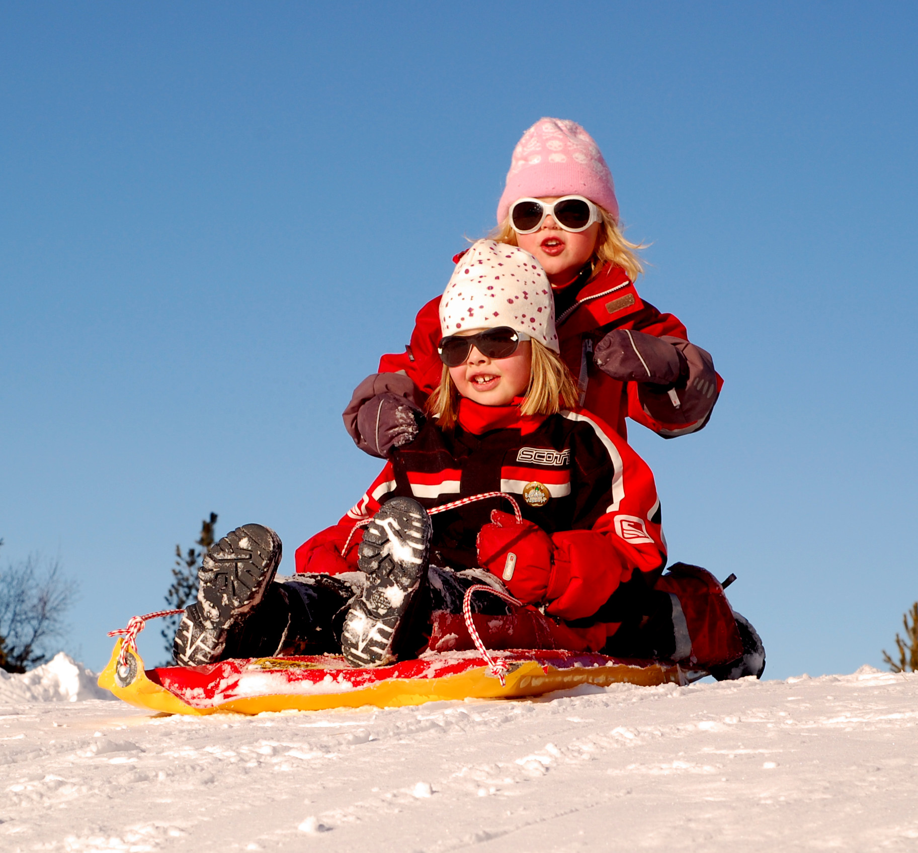 Free download high resolution image - free image free photo free stock image public domain picture -kids sledding with a mountain