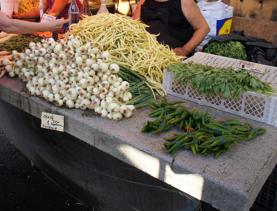 Free download high resolution image - free image free photo free stock image public domain picture  Fresh vegetables at market stall