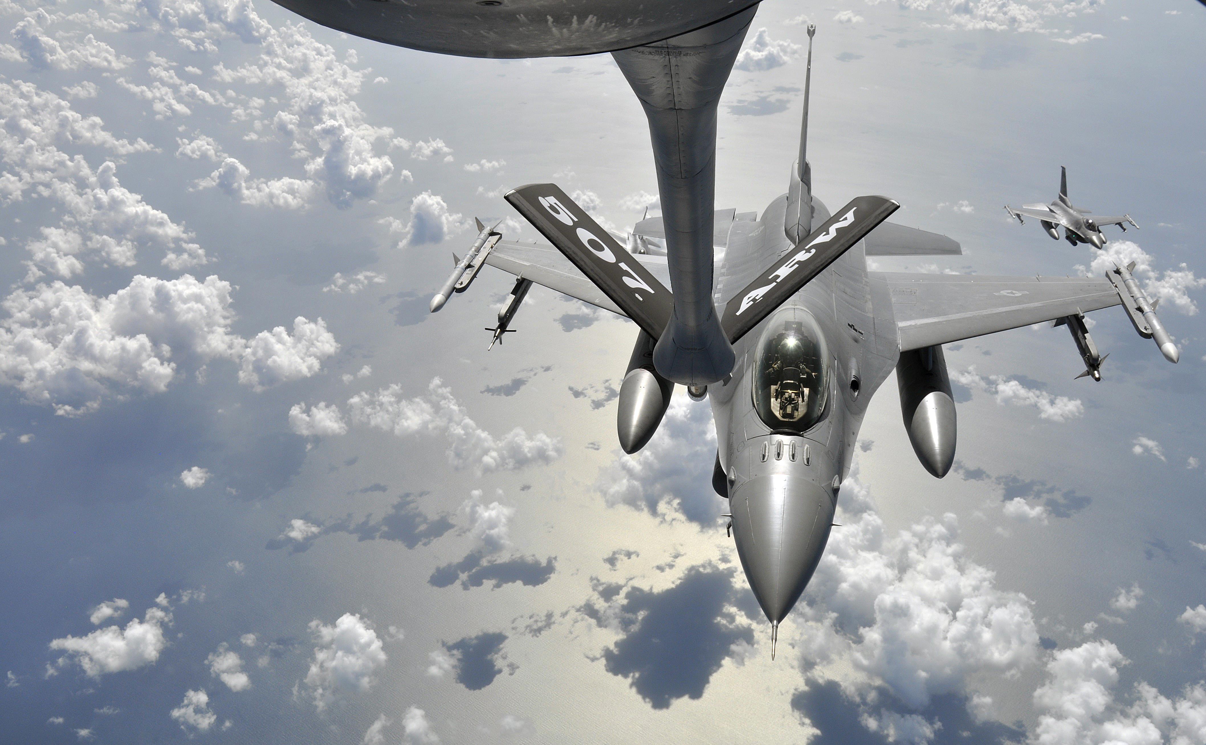 Free download high resolution image - free image free photo free stock image public domain picture -An F-16 Fighting Falcon refueled