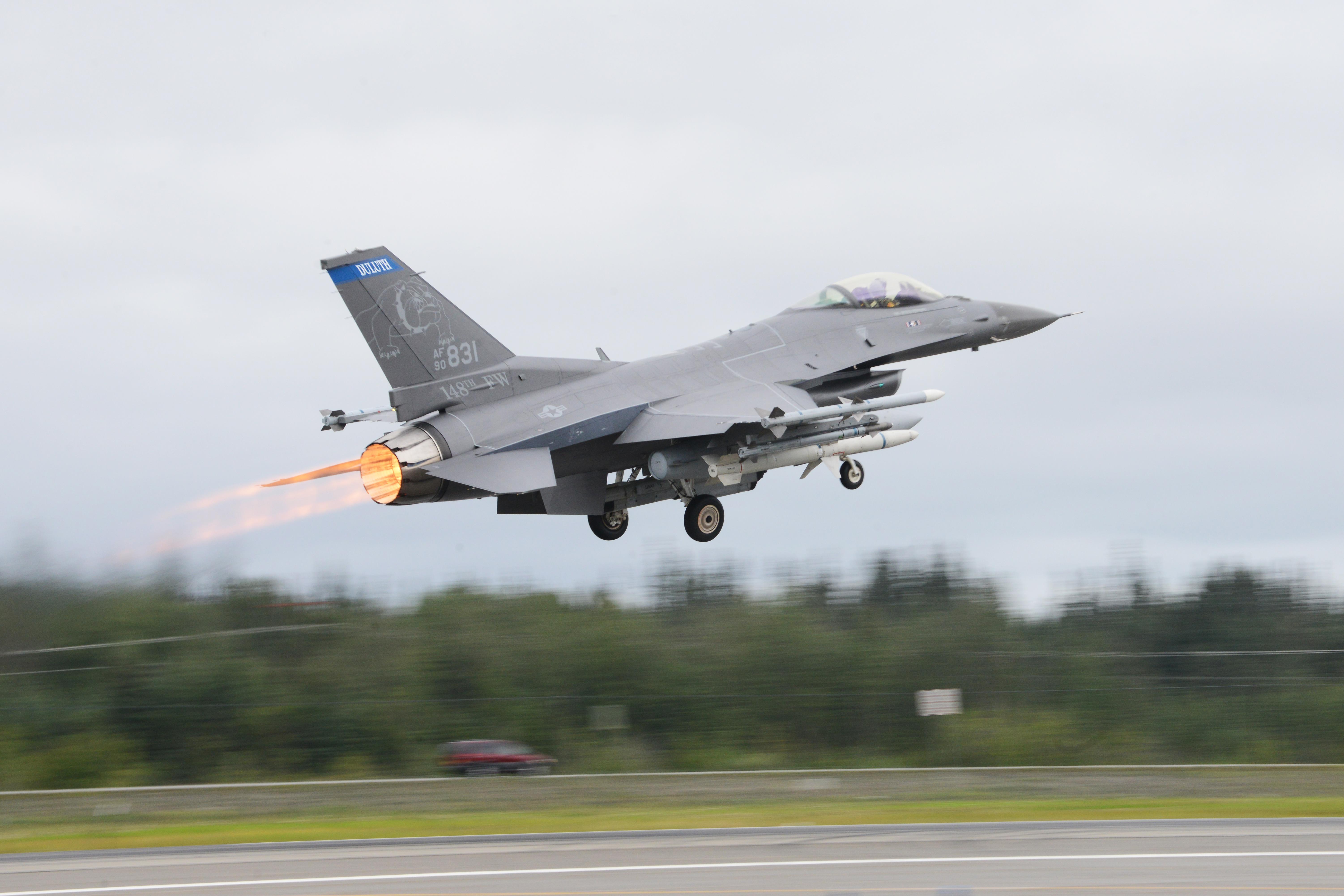 Free download high resolution image - free image free photo free stock image public domain picture -An F-16 Fighting Falcon takes off