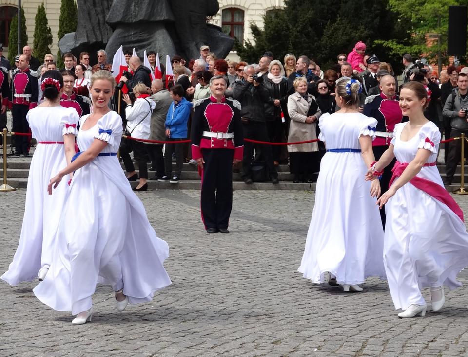 Free download high resolution image - free image free photo free stock image public domain picture  Polish folk collective on Polish national and public holiday