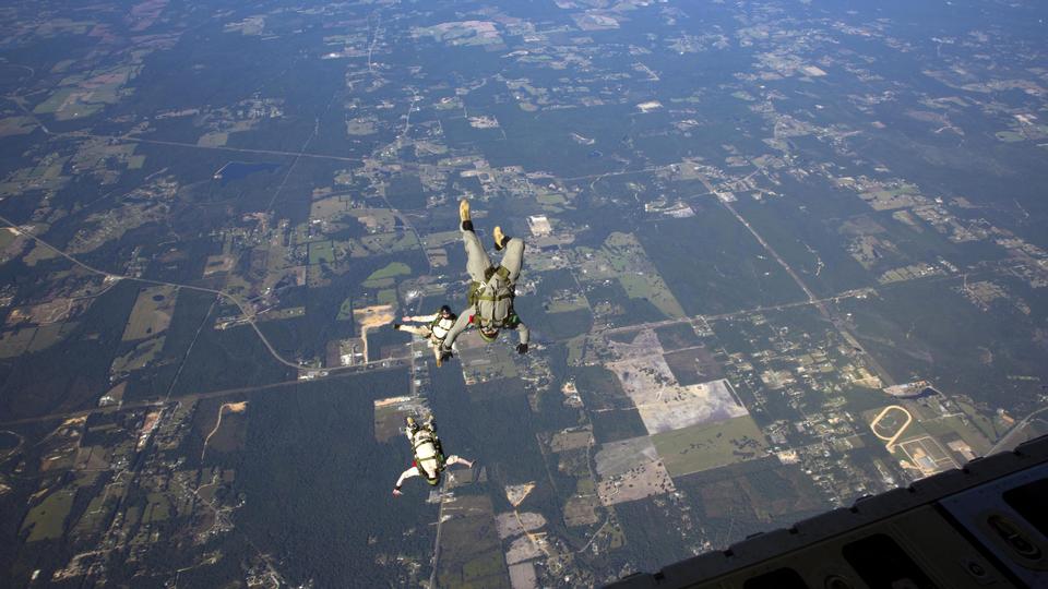 Free download high resolution image - free image free photo free stock image public domain picture  Marine jump out of a C-130 Hercules