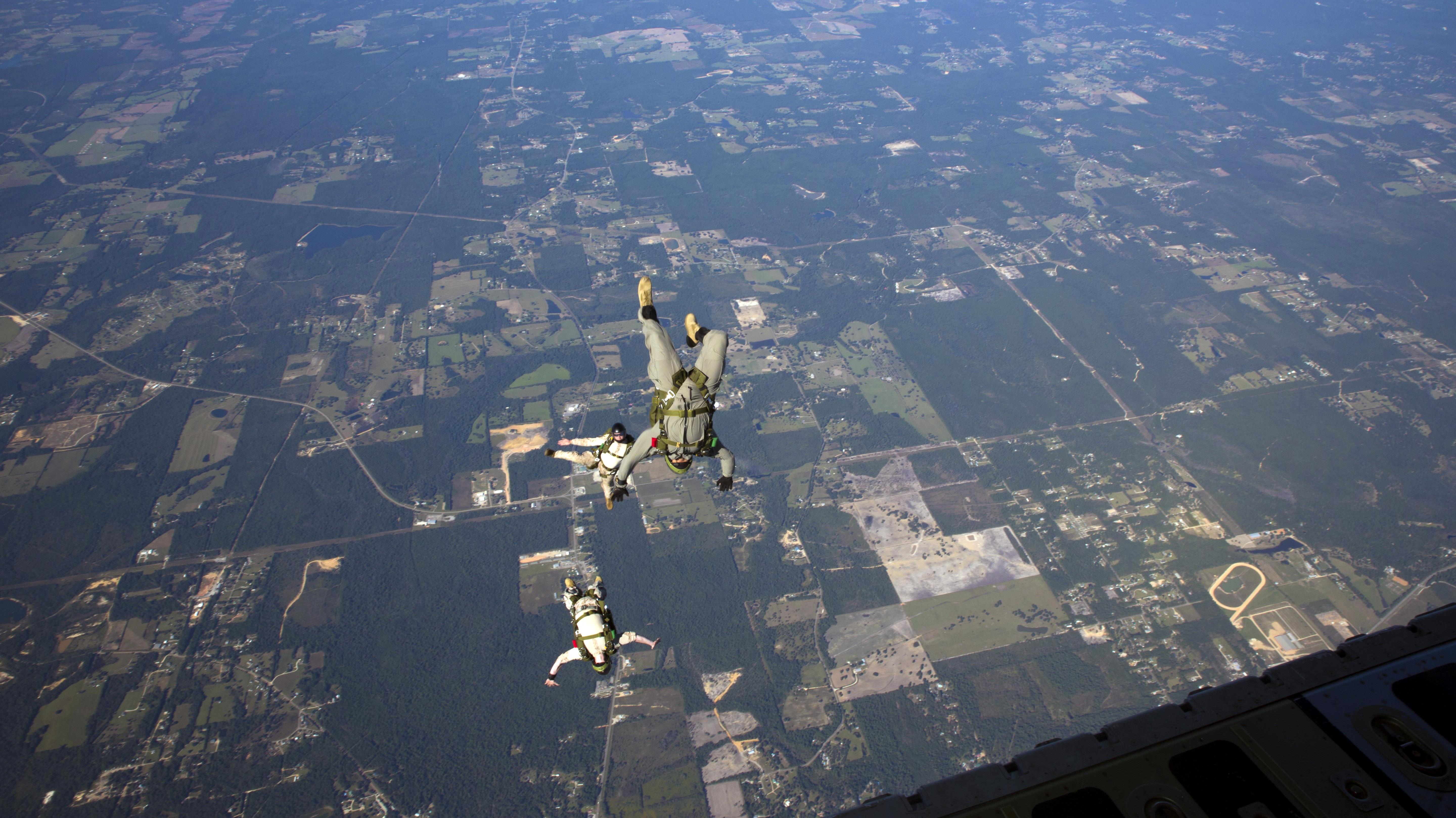 Free download high resolution image - free image free photo free stock image public domain picture -Marine jump out of a C-130 Hercules