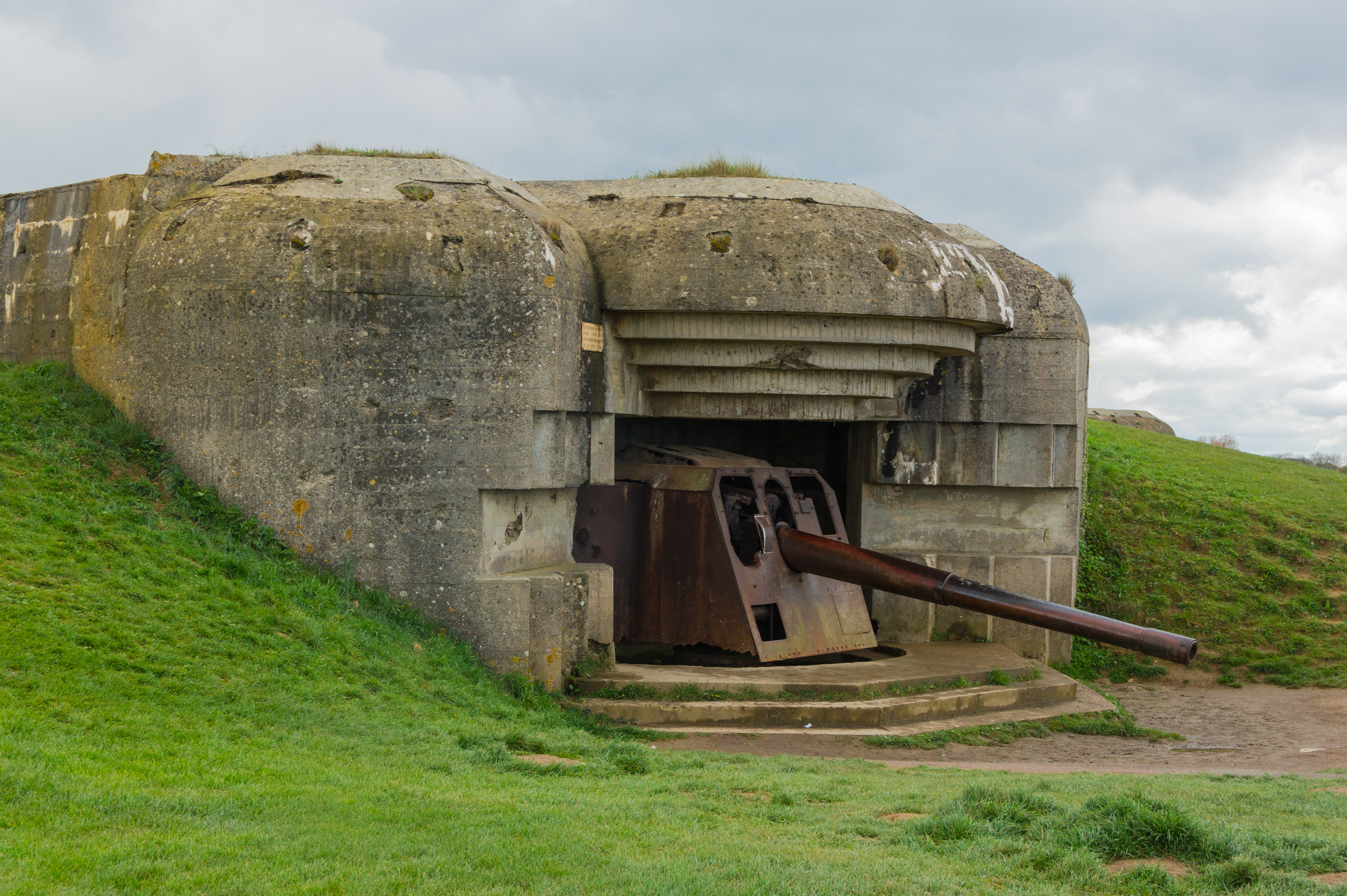 Free download high resolution image - free image free photo free stock image public domain picture -A bunker with gun at batterie Longues-sur-Mer