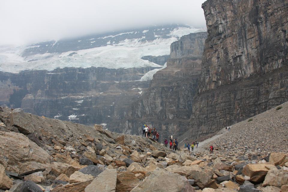 Free download high resolution image - free image free photo free stock image public domain picture  A group of hikers near Moraine Lake in Banff National Park