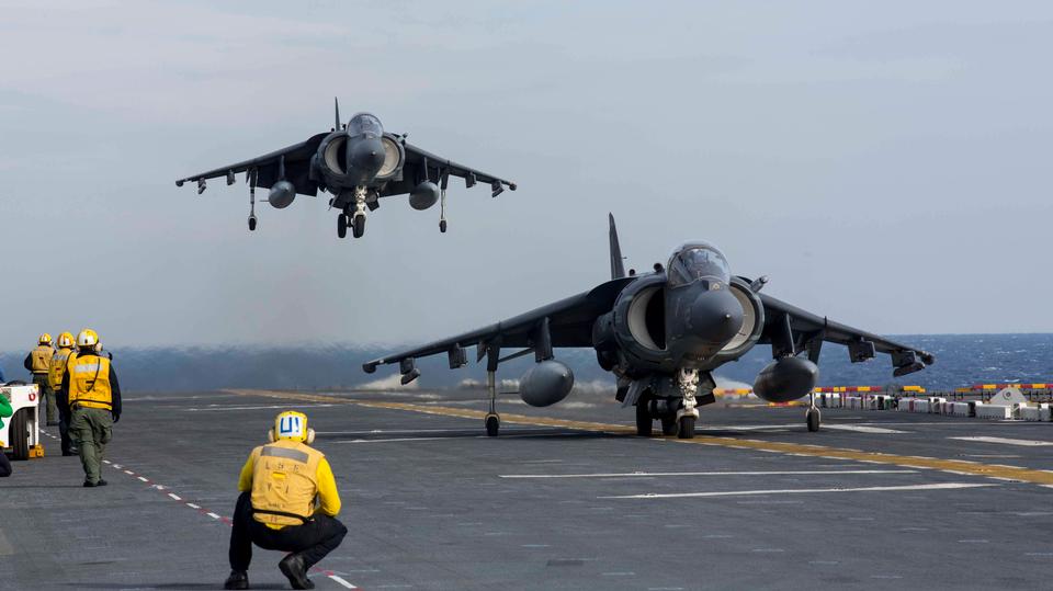 Free download high resolution image - free image free photo free stock image public domain picture  AV-8B Harrier lands on the flight deck