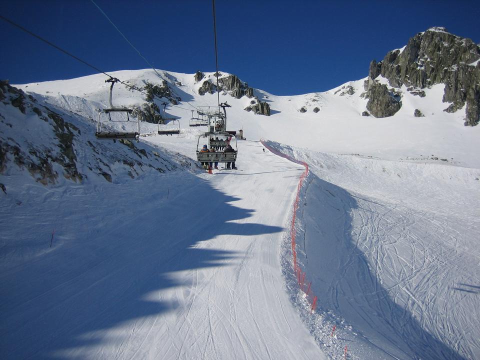 Free download high resolution image - free image free photo free stock image public domain picture  Skiers go on the lift on mountain