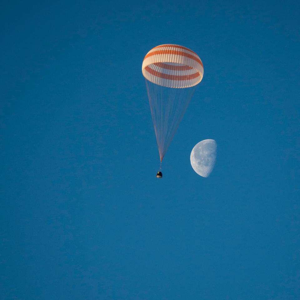 Free download high resolution image - free image free photo free stock image public domain picture  The Soyuz TMA-14M spacecraft