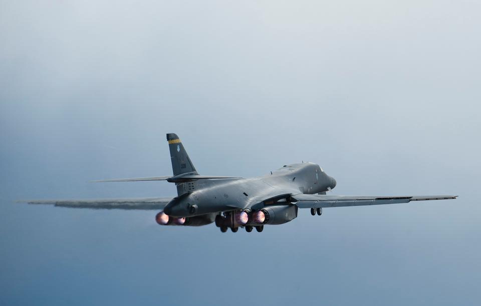 Free download high resolution image - free image free photo free stock image public domain picture  B-1B Lancer