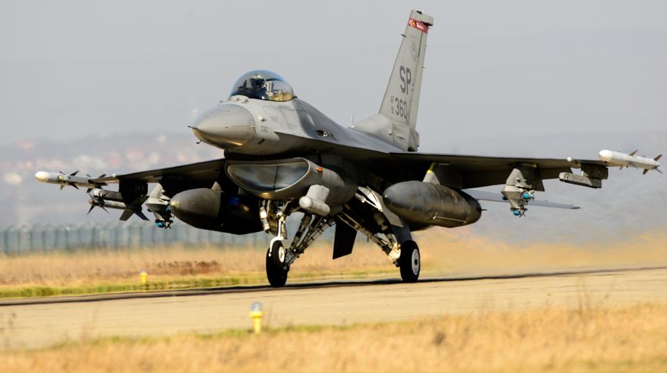 Free download high resolution image - free image free photo free stock image public domain picture  An F-16 Fighting Falcon pilot takes-off