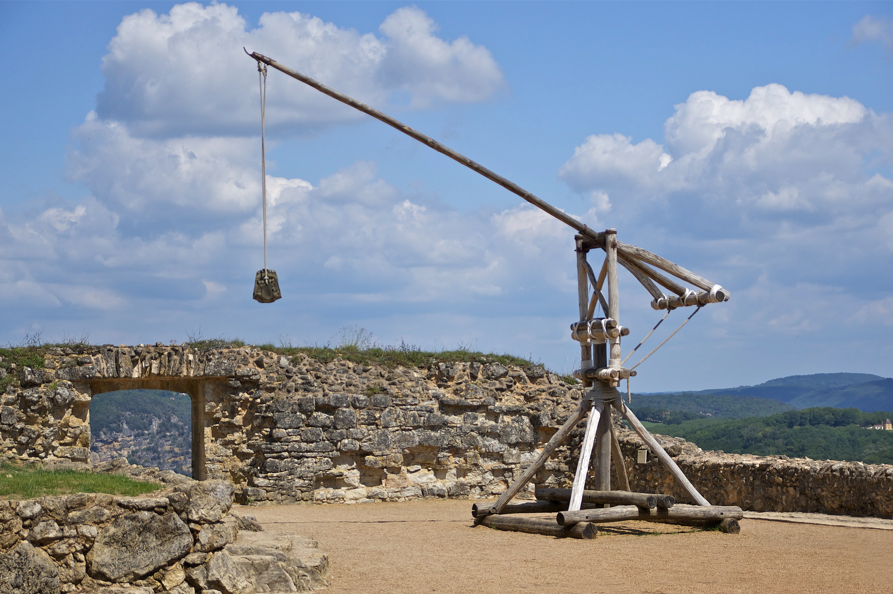 Free download high resolution image - free image free photo free stock image public domain picture -A reconstructed trebuchet