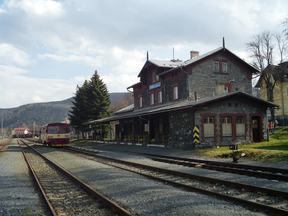 Free download high resolution image - free image free photo free stock image public domain picture  Train station in Czech Republic