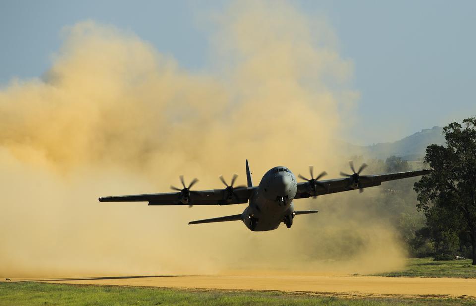 Free download high resolution image - free image free photo free stock image public domain picture  A C-130 Hercules takes off